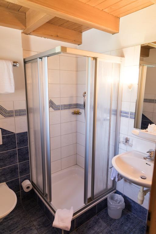Schnider Bed&Breakfast und Café Vals Exterior foto
