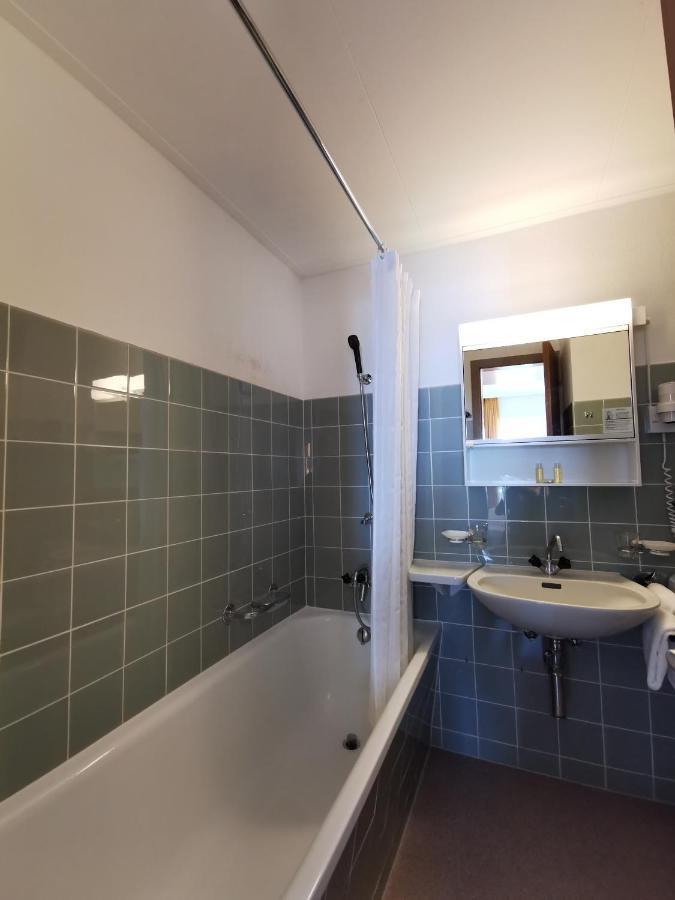 Schnider Bed&Breakfast und Café Vals Exterior foto