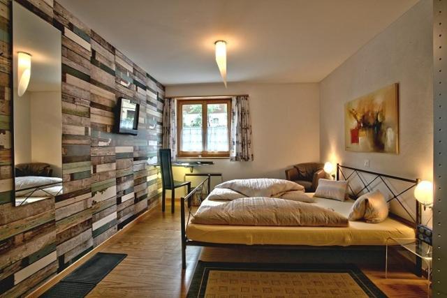 Schnider Bed&Breakfast und Café Vals Habitación foto